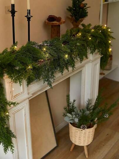 Weihnachtsgirlande aus Kiefernnadeln und Zypresse, Künstliche Grüngirlande mit echter Berührung für Feiertags-Innen- und Außendekoration, Grüne Künstliche Kiefernnadel-Girlande für Tisch, Kaminsims, Treppe, Geländer, Kamin, Fenster, Wand, Haustür Veranda Weihnachtsdekoration, Realistische grüne Ranke für Küche, Schlafzimmer, Wohnzimmer Heimdekoration, Künstliche Pflanzen für DIY Weihnachtskränze Heimdekoration Winter