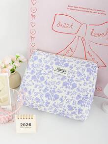 1 PC Purple Floral Quilted Bag Travel Storage Back To School Halloween In Bulk Make Up Bag,Fashionable And Casual Large Capacity Portable Zipper Makeup Bags,Travel Storage Stationery Storage,Vacation Essentials Cosmetic Bags For Headphones,Charger,Lipsticks,Cosmetics,Perfume,Skin Care And Beauty Products,Home Decor,For Mom,Women,Nurses,Students,School Girls,Keys,Holiday Gifts,Pouch,Makeup Pouch,Travel Essential - Purple - View 14