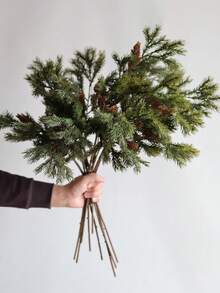 2 件人造圣诞松针枝、假松果和树枝花束，逼真植物，适用于户外派对活动、节日装饰、万圣节生日、婚礼花园庭院门口餐厅客厅卧室和家居装饰 - 綠色 - 查看 1