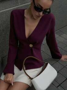 朴素时尚的金属纽扣 V 领长袖不对称下摆开衫，优雅简约的基本款商务休闲圣诞上衣，适合秋冬季女士穿着