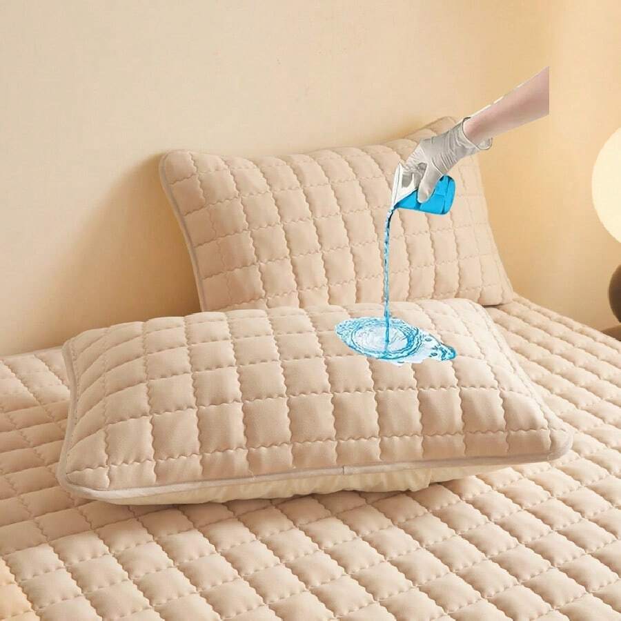 2件装防水防污防油绗缝无拉链枕套，不起球，信封式枕套，无拉链，柔软透气，防水，无异味，无噪音 - 曲線格-卡其 - 查看 1