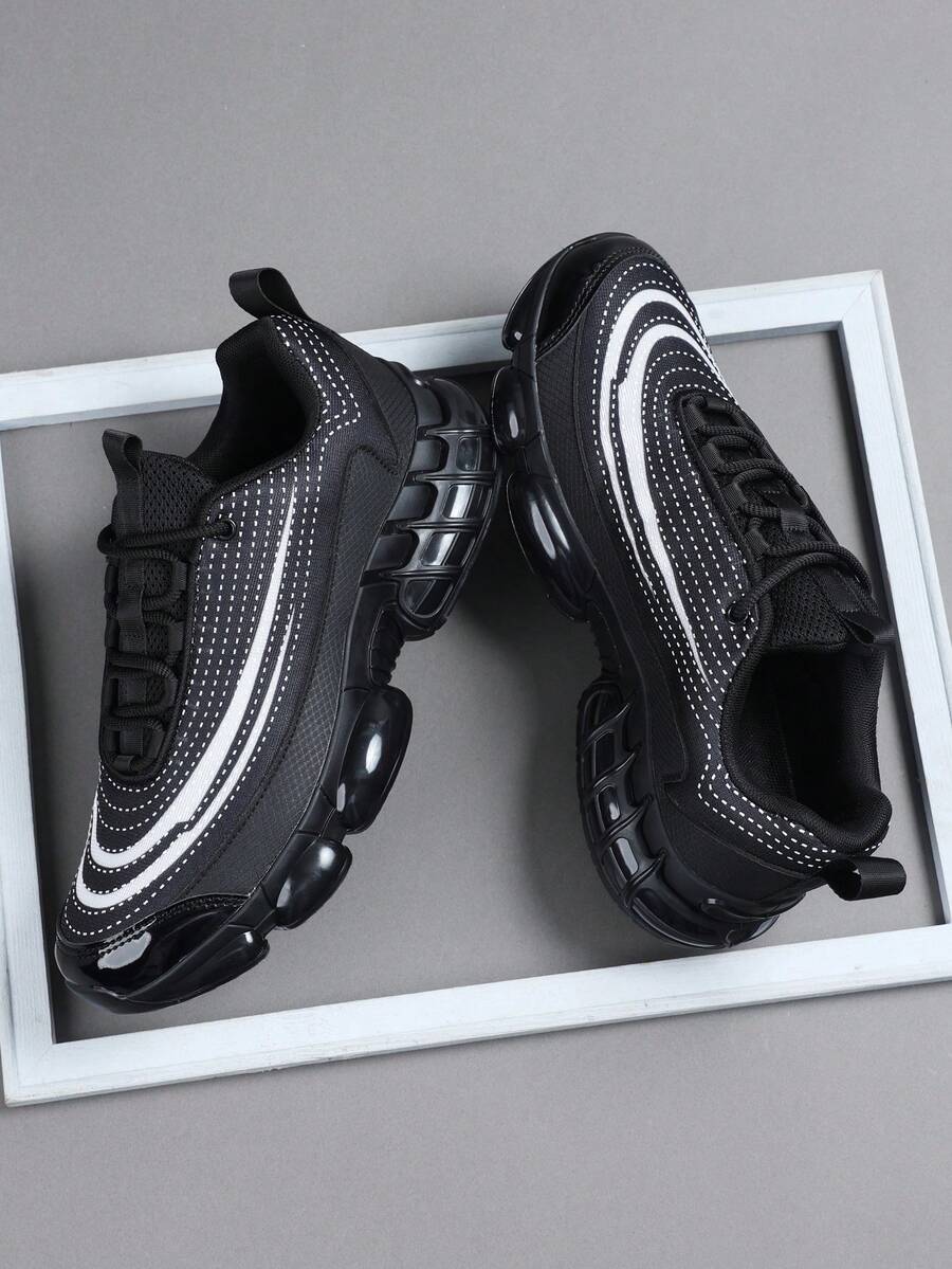 Men's Low-Top Sneakers, Casual Running Shoes, Jogging Shoes, Men's Walking Shoes, Fashionable Gradient Red Footwear, Tennis Shoes, Streetwear - Black and White - View 1