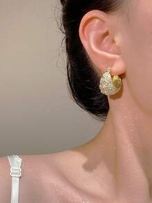 1 Pair Vintage Elegant Smooth Half-Sphere C-Shaped Earrings, Fashion Jewelry Accessories, Lightweight Luxurious Style Suitable For Daily, Party, Wedding Wear