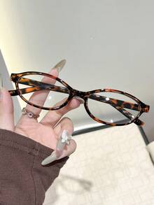 一副椭圆形经典个性化优雅精致透明眼镜，适合日常生活、办公阅读、看电视、玩游戏、打电话等各种场合，是女士的时尚配饰，适合所有脸型。 - 無色 - 查看 6