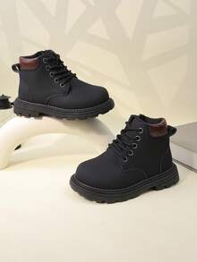 1 par de botas cortas negras para niños pequeños/niños, material de PU tipo gamuza, bloque de color, con cordones y cremallera delantera, punta redonda, suela blanda, estilo británico retro, cálido y lindo, adecuado para niños y niñas de 3 a 12 años, uso casual/escolar, otoño/invierno