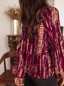 Áo sơ mi nữ in họa tiết toàn thân cho kỳ nghỉ xuân/hè - Tay áo xòe thanh lịch, cổ cài nút, chất liệu polyester nhẹ, áo sơ mi mùa hè in họa tiết toàn thân - Màu tím - Xem 2