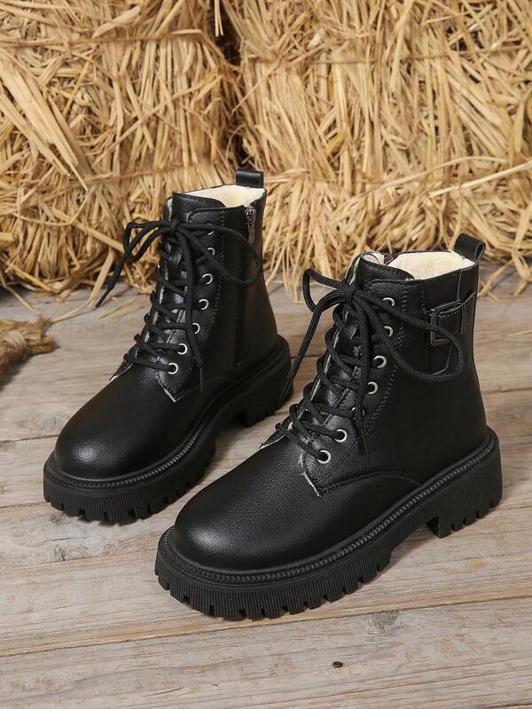 2026秋冬新款女鞋，保暖冬靴，时尚百搭休闲女鞋，真皮踝靴，黑白系带侧拉链短靴，平底女靴，女士踝靴和短靴，时尚女靴