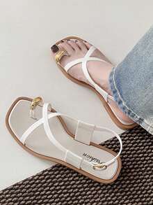 女士平底凉鞋，金属优雅派对度假休闲沙滩可爱仙女婚礼户外性感中式奢华街头可爱舒适 PVC 塑料扣交叉平底凉鞋，适合海滩、度假、婚礼、学校、办公室、家居、户外、夏季