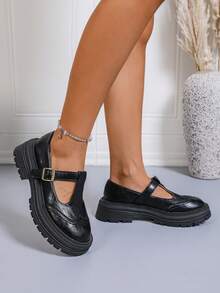 女士新款洛丽塔风粗跟黑色乐福鞋,法式英伦玛丽珍鞋,情人节心形鞋面设计,心形鞋面,金属扣鞋,复古圆头乐福鞋,新款学院风商务正装办公平底鞋(黑色) - 黑色 - 查看 10