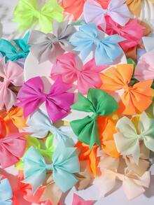 5/20/40个宠物马卡龙蝴蝶结发夹 - 可爱宠物的甜蜜必备单品。柔软有弹性的发夹设计，不会损伤毛发。多种马卡龙色可选。甜美的蝴蝶结造型，非常适合拍照和打卡。非常适合猫咪/小狗日常佩戴或派对造型。