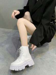 Botas de cordones de moda para mujer,Botas Cortas para Mujer: Estilo Británico y Botas Moteras de Moda | Cómodas de Llevar, Ideal para Actividades Al Aire Libre - Blanco - Ver 7