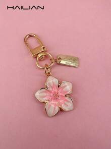 HAILIAN 1 Stück Schlüsselanhänger aus Metalllegierung in Kirschblüten-Form, leicht und elegant, mit rechteckigem Anhänger, geeignet als Tasche, Auto-Schlüsselanhänger, Geschenk für Paare, Geburtstag, Feiertage, Y2K