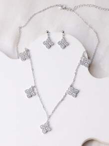 1 Set eleganter Kleeblumen-Schmuck, geeignet für den täglichen Gebrauch und Veranstaltungen