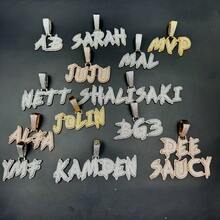 定制铆钉字母吊坠，黄铜立方氧化锆材质，DIY名字嘻哈情侣休闲饰品，附赠1条绳链，适合学校用品、返校季、办公、学校、教室、教师礼物、大学、同事、宿舍、男女生、青少年、初中生、高中生、大学生、大一、大二、低年级学生佩戴，定制时尚文字项链，秋季时尚，旅行收纳包 - 彩色 - 查看 7