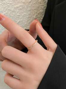 1 件时尚、奢华、优雅的莫比乌斯女士戒指，精致可调节开口戒指适合日常佩戴和节日礼物 - 金色 - 查看 4