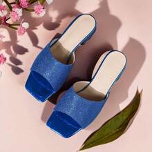 Modne, eleganckie, seksowne, kwadratowe noski, grube obcasy, wsuwane buty damskie w dużych rozmiarach, idealne na spotkania, do domu, na formalne wydarzenia, imprezy, uniwersalne, pasujące do każdego stylu ubioru, niezbędne na ulicę, do pracy, dojazdy do pracy, nieścierne, wygodne do długotrwałego noszenia