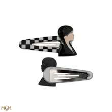 4 piezas Clips para el cabello con licencia oficial de Netflix Wednesday, elegantes y de moda con diseño de personaje de anime, clips de lazo para estilo, flequillo, cabello dañado y accesorios para el cabello para mujeres y niñas, adecuados para festival, Navidad, fiesta de cumpleaños y decoraciones de fiesta - Multicolor - Ver 5