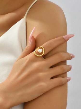 1 Peça Anel de Pérola Geométrico Elegante e da Moda, Adequado para Mulheres, Dia dos Namorados, Dia das Mães, Joia para Uso Externo na Primavera/Verão, Feito de Material de Liga, Não Descolora Facilmente Durante o Uso Normal