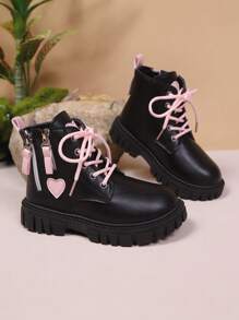 1 双黑色哑光儿童军靴，柔软材质，侧拉链，系带前部，圆头，厚底，耐磨，英伦风格经典短靴，适合女学生休闲、度假、派对穿着，秋冬新款