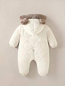 女婴连体衣，加厚保暖连帽连体衣，适合秋冬季穿着
