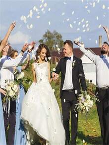 1000pcs Artificial Rose Petals Throwing Confetti, White Artificial Silk Flower Petal Romantic White Artificial Flower,For Romantic Decor, Proposal, Wedding, Anniversary Celebrations, Engagement Party Decorations Summer Birthday Gifts Beach Back To School School Supplies Room Decor,Party,Christmas