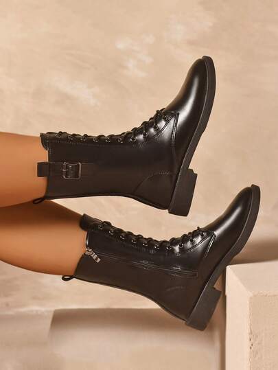 女式金属扣装饰时尚机车靴，黑色系带侧拉链舒适防滑平底中筒靴，适合秋冬季。适合日常穿着和节日庆典。,女靴