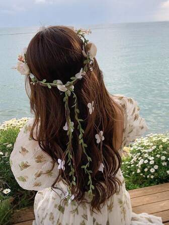 1 件优雅长花头饰 - 复古风格的白色花冠，带有金色点缀，非常适合婚礼、仲夏节和拍照，四季皆宜，日常休闲风格，母亲节和复活节庆祝头饰 | 花冠头饰 | 耐用塑料头带，花冠头带