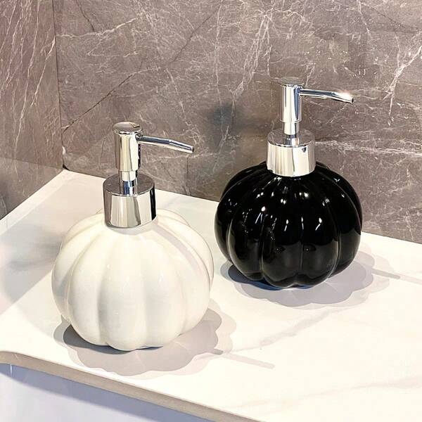 Modern Minimalist Ceramic Pump Dispenser Bottle, Black & White Refillable Creative Liquid Soap Bottle, Stylish Bathroom Decor Bottle, Household Sink Bottle, Public Restroom Liquid Dispenser Bottle, Hotel Guest Room Bathroom Storage Bottle, Commercial Bathroom Supplies, Apartment Office Mall Hotel Lobby Sink Bottle
