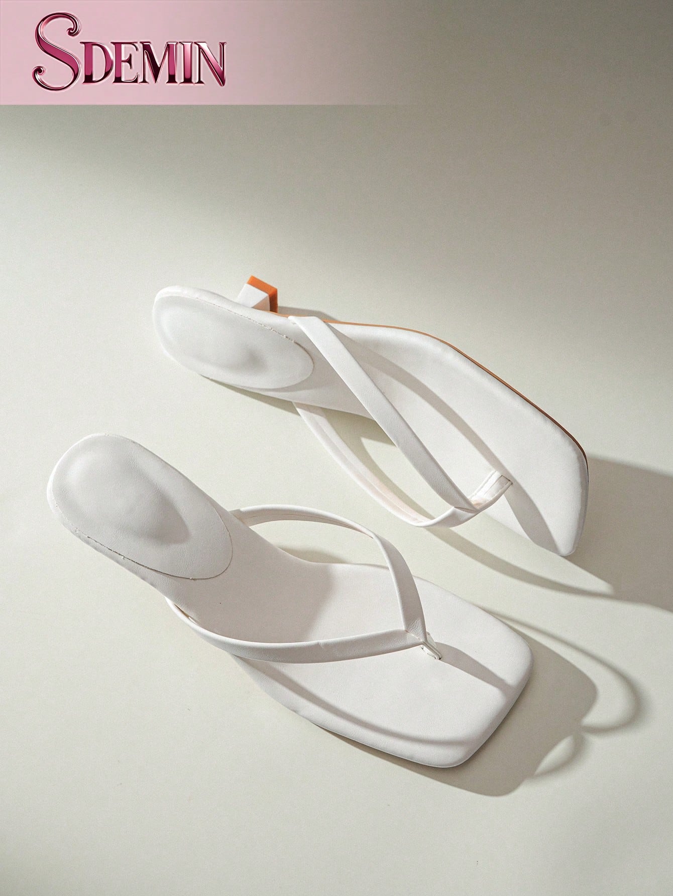 Solid color slippers
