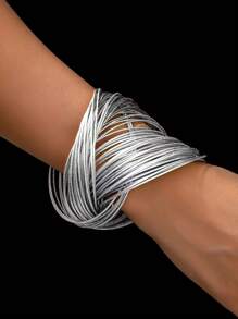 3 Sizes Available: 30pcs/Set, 50pcs/Set, 77pcs/Set Matte Gold Tone Coil Bangle Bracelet, Designed For Women, Suitable For Party, Holiday, Jewelry Accessory (Note: The 50pcs Set Is Shown In The Main Image, The 77pcs Set Has A Better Wearing Effect, The 30pcs Set Has Slightly Different Wearing Effect, And The Product Color May Vary Slightly Under Different Lighting Conditions, Suitable For Different Wrist Sizes)