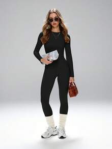 FWH 修身轮廓，百搭款式 - 经典圆领 + 光滑长袖，提臀腰带，协调套装，#AthleisureEssentials #GymToStreet，高腰健身套装，收腹瑜伽服，修身运动服，修身高腰收腹瑜伽服，女士基本两件套健身套装 - 黑色 - 查看 5