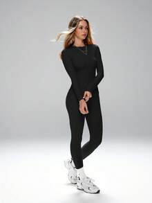 FWH 修身轮廓，百搭款式 - 经典圆领 + 光滑长袖，提臀腰带，协调套装，#AthleisureEssentials #GymToStreet，高腰健身套装，收腹瑜伽服，修身运动服，修身高腰收腹瑜伽服，女士基本两件套健身套装 - 黑色 - 查看 4