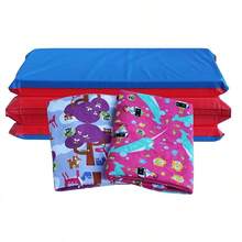 1 Thick KinderMat, 4-Section Rest, 45 X 19 X 1, Red/Blue, Great School, Daycare, Travel, And Home,% Made In USA - 獨角鯨探險 + 林地朋友組合包 - 查看 1