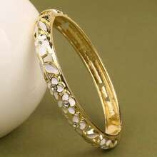 Enamel Bracelet With Hollow Leaf & 3 Floral Rhinestone Inlaid, Slim Openable Vintage Style Jewelry For Women (Batch Color May Vary Slightly Due To Handpainted Crafting)