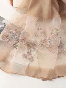 1条桑蚕丝刺绣围巾，手工花卉刺绣披肩，长款旗袍外巾 - 駝色 - 查看 2