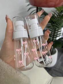 Chai xịt phun sương siêu mịn họa tiết nơ, Chai nhựa đựng nước hoa du lịch, Chai xịt cồn cầm tay khi đi du lịch, Chai đựng nước hoa du lịch, Nước hoa hồng du lịch, Xịt dưỡng da mặt và tóc, Đồ trang trí nhà cửa cho phòng khách, phòng ngủ, phòng tắm, Phụ kiện du lịch, Đám cưới, Tiệc tùng, Quà tặng sinh nhật cho nam giới, Mẹ, Bố, Bạn bè, Năm mới, Đồ dùng, Quà tặng vui nhộn, Đồ dùng thiết yếu khi đi du lịch - Nhiều màu - Xem 3