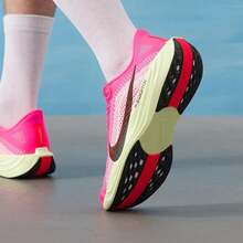 Nike 男式 PEGASUS PLUS 运动训练跑鞋 - 粉色 - 查看 3