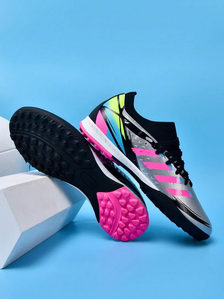 1 双男女通用防滑足球鞋，低帮户外人造草坪训练鞋，硬地室内训练场专用运动鞋，系带，防滑橡胶鞋底，TF 短钉，轻质高性能防滑设计，顶级专业足球鞋，厂家直销 - 銀色 - 查看 5