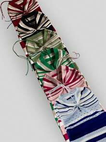 Vestido Feminino Curto Tricô Listrado Cordão Amarração no Pescoço Tomara que Caia Moda Verão Tricot