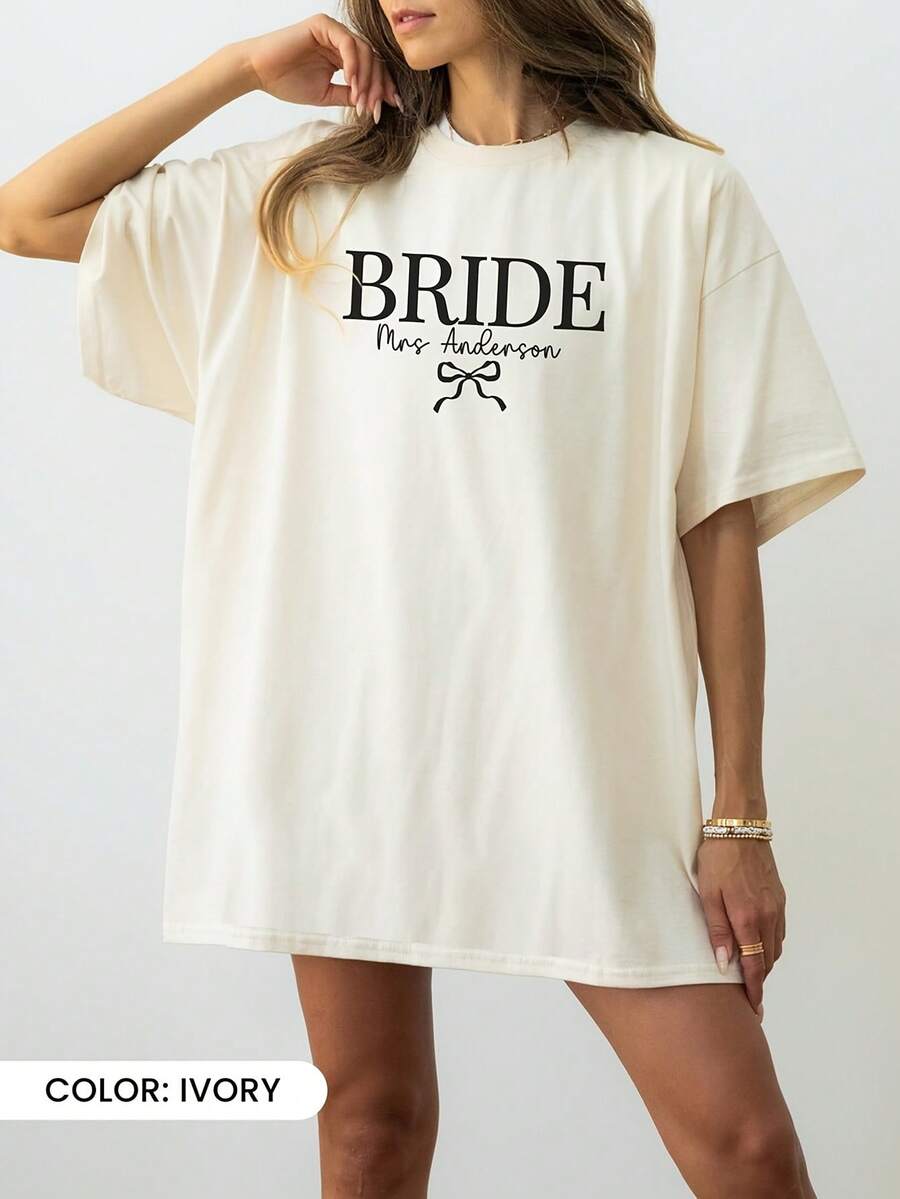 Custom Bride Brideaid Shirt, Luxury Bachelorette Party Matching Shirt, Pernalized Name Bachelorette Bridal Party Shirt, Bridal Party220G Heavyweight Cotton T-Shirt For Women – Women's Top – Made From Premium Thick Cotton That's Soft Yet Sturdy, Offering Breathable Comfort All Day. Ideal For Daily Wear, School, Vacation, Outdoor Adventures, Or Pairing With Layers In Cool Weather. A Stylish And Practical Choice For Streetwear, Lounging, Or Active Days. - 白7 - 查看 1