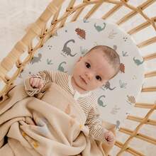 2 包防水婴儿摇篮床垫套，超柔软，适用于标准婴儿摇篮床垫或摇篮，防水婴儿摇篮床单，适合男孩和女孩，32X16 英寸 - 彩色 - 查看 4