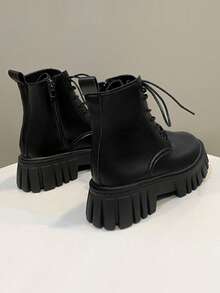 Botas de cordones de moda para mujer,Botas Cortas para Mujer: Estilo Británico y Botas Moteras de Moda | Cómodas de Llevar, Ideal para Actividades Al Aire Libre - Negro - Ver 4