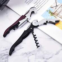 Multifunktionell flasköppnare med sjöhäst - spiralluftare med dubbelt huvud och ölöppnare, ergonomiskt handtag, 7 färger tillgängliga, lämplig för camping, picknick, fester, hemma- och utomhusbruk, modernt köksredskap, trendigt kökstillbehör