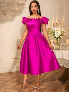 女士亮面荷叶边露肩长款晚礼服，高腰A字裙摆，适合约会、派对、婚礼、伴娘、毕业典礼、婚礼宾客等场合。时尚独特的玫瑰图案晚礼服，是新年夜的理想之选。 - 玫紅 - 查看 2