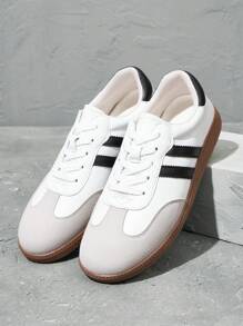 男士复古德式运动鞋 | 软底休闲运动鞋 | 灵感源自经典复古运动鞋 | 适合日常穿着、校园风和周末度假 | 2000年代复古风 | 情人节好礼之选