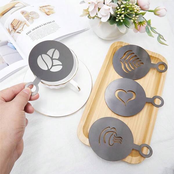 4 Stücke Edelstahl Kaffee Latte Art Schablonen Set, kreative Muster (Kaffeebohnen, Blatt, Herz, Blatt), perfekt für DIY Cappuccino, Heiße Schokolade Dekoration. Wiederverwendbar, lebensmittelecht, einfach zu reinigen. Ideal für Heimbaristas & Kaffeeshops. Schablonen, Backform - Silber/Gold/Schwarz