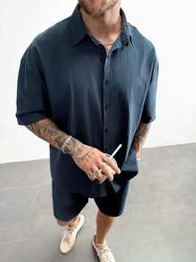 GloMan 男士藏蓝色两件套，舒适透气，100% 纯棉素色短袖衬衫搭配弹力腰短裤，夏季透气套装，适合海滩度假、日常穿着、街头休闲、周末出游、社交聚会等场合。圣诞节和新年送给男友或丈夫的礼物。 - 藏蓝色 - 查看 2