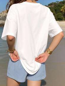 2 pcs Conjunto casual de 2 piezas de camiseta de manga corta con estampado animales de mar, playa y pantalones cortos a rayas para mujer en verano - Blanco - Ver 2