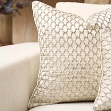 غطاء وسادة فاخر وأنيق بتصميم هندسي، بدون حشو، عالي الدقة، مزود بسحاب مخفي، مناسب للأريكة والأريكة والسرير والسيارة والكرسي ومقعد النافذة والأريكة الصغيرة وغرفة المعيشة وغرفة النوم والأرضية والمقعد والمكتب والمقهى - بيج - مشاهدة 9