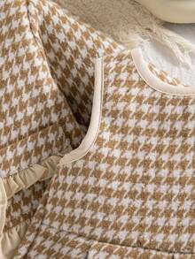 秋冬女宝宝优雅荷叶边卡其色千鸟格复古夹克和卡其色褶皱围裙法式连衣裙